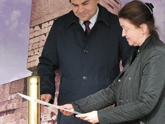 Podpisania Aktu Erekcyjnego i wmurowania pamiątkowej Kapsuły Czasu w nowo budowanej hali sporotwej PSP - 3  (18)